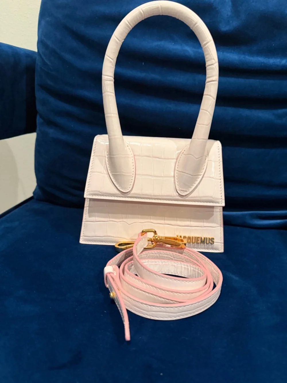 Jacquemus pale pink croc-embossed mini top-handle bag - Picture 7 of 7